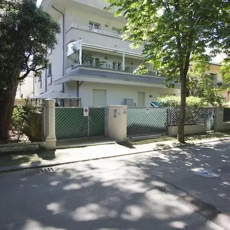 Bezzi Apartment *